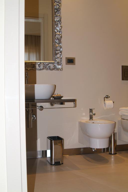 B&Beach Cagliari Guest House Habitación foto
